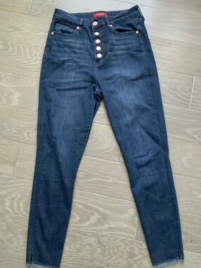 GUESS- High Rise Jeans- Size US 28